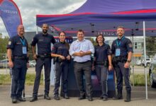 Bundespolizeidirektor Takacs am Recruiting-Stand der steirischen Polizei © LPD Stmk